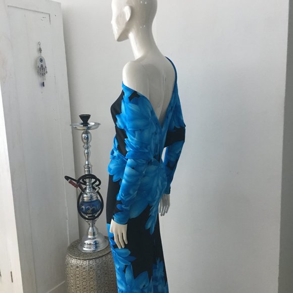 Long dress: NWOT: Size S, can be worn diff ways - Picture 4 of 7